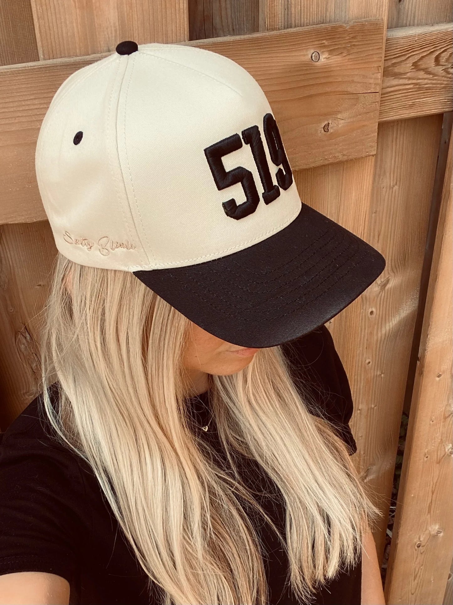 Area Code - City of Canada Hat